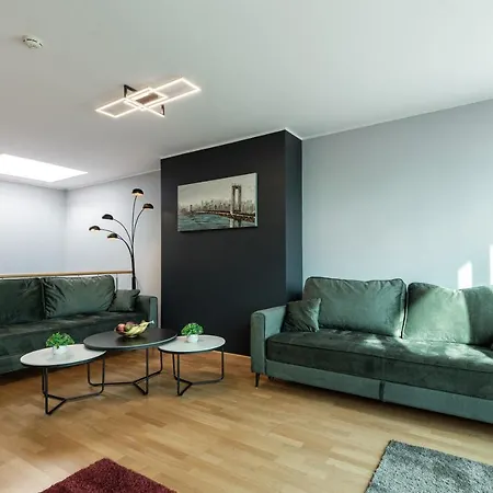 Airhome - Heart Of Center